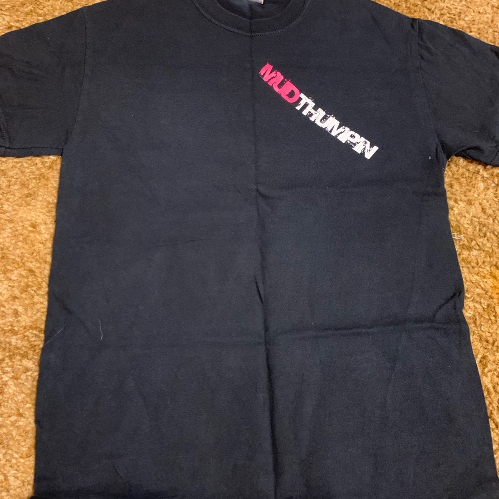 Mud Thumpin’ T-shirt 💕